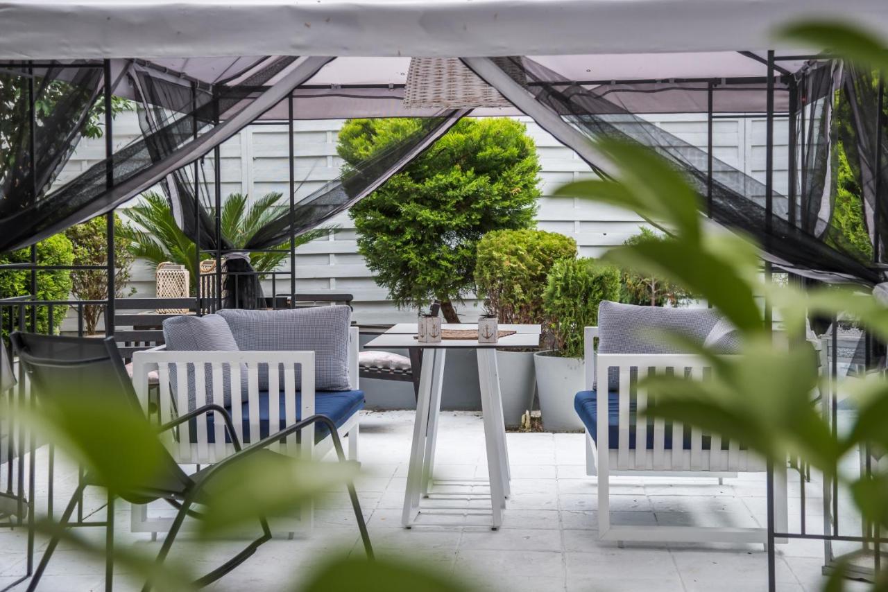 Aqua Mare Hotel Nea Kallikrateia 外观 照片