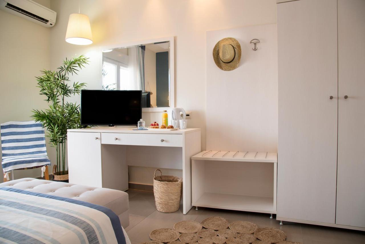 Aqua Mare Hotel Nea Kallikrateia 外观 照片
